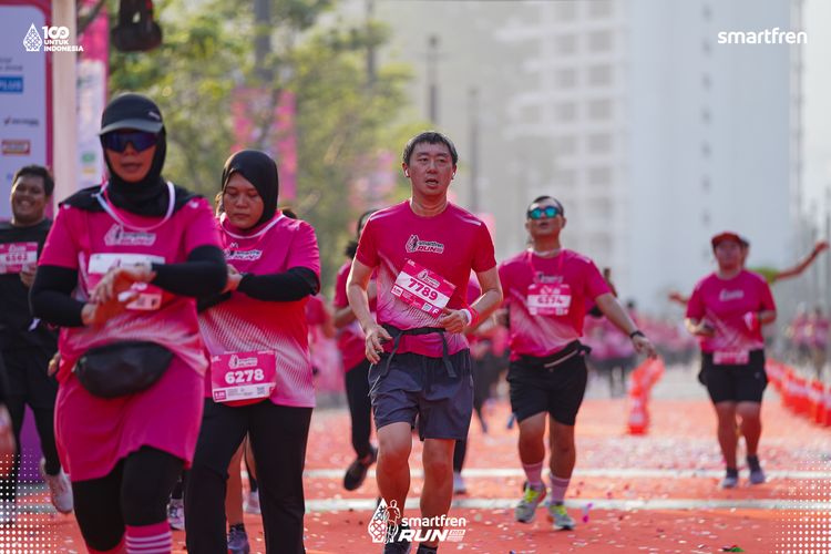 Race photo from Smartfren Run 2025 