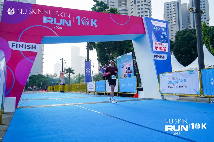 Race photo from Nu Skin Run 10K