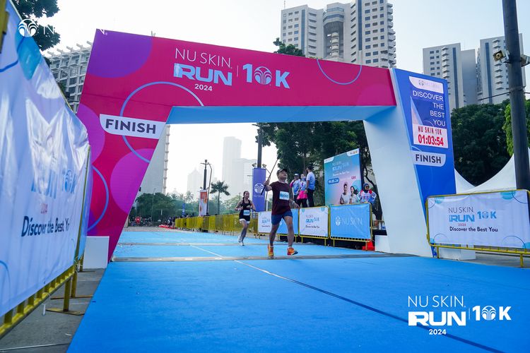 Race photo from Nu Skin Run 10K