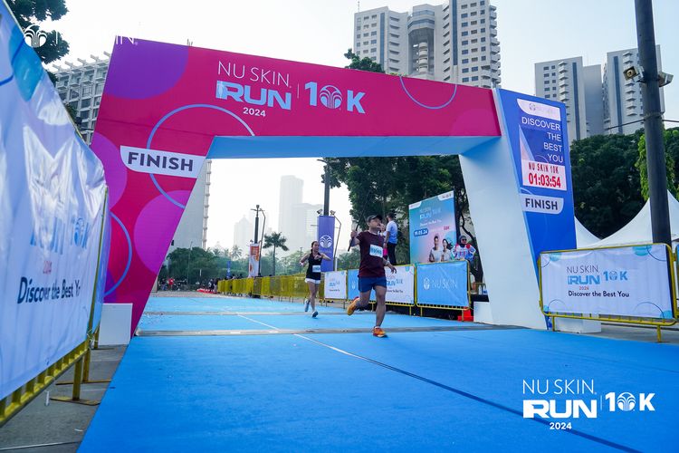 Race photo from Nu Skin Run 10K
