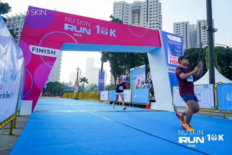 Race photo from Nu Skin Run 10K