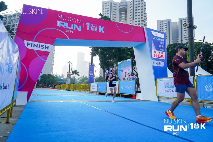 Race photo from Nu Skin Run 10K