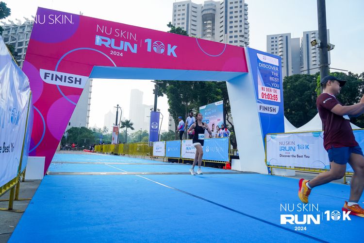 Race photo from Nu Skin Run 10K