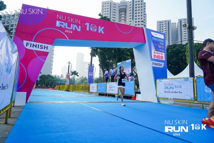 Race photo from Nu Skin Run 10K
