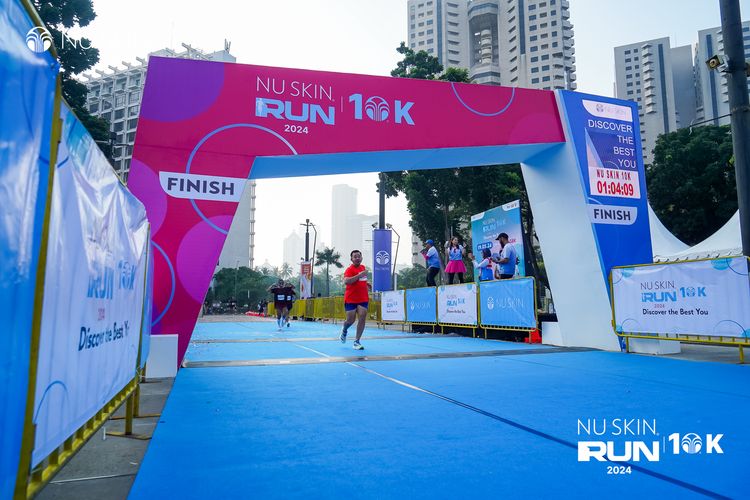 Race photo from Nu Skin Run 10K