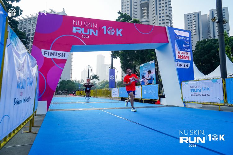 Race photo from Nu Skin Run 10K