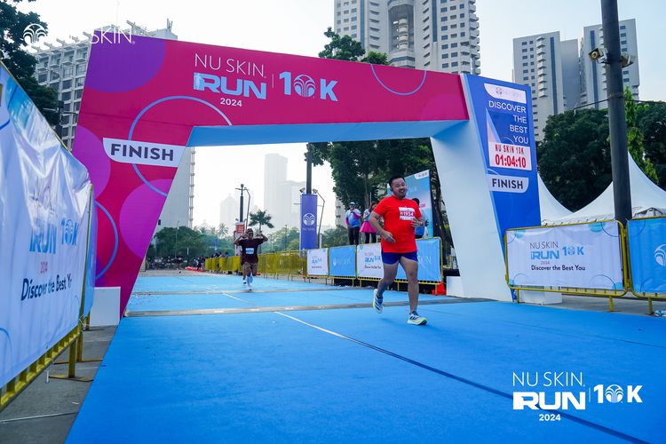 Race photo from Nu Skin Run 10K