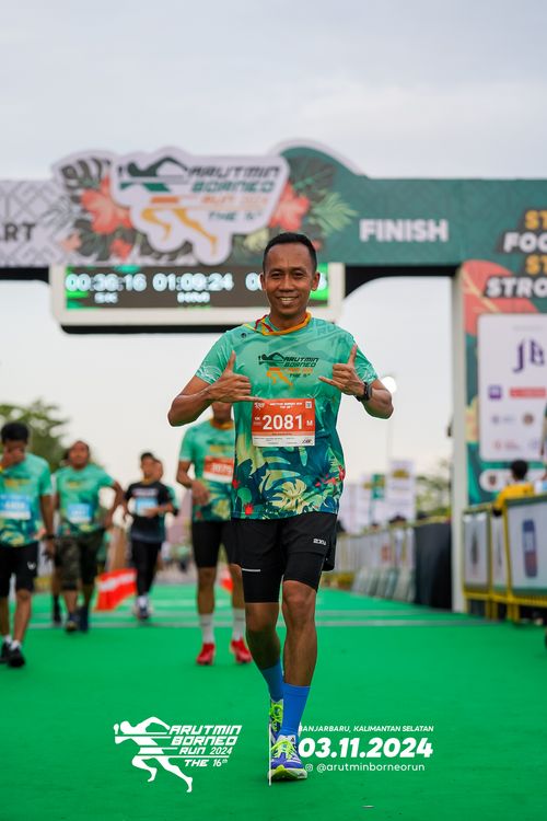Race photo from Arutmin Borneo Run 2024