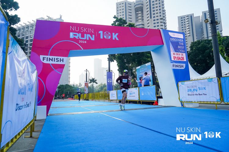 Race photo from Nu Skin Run 10K