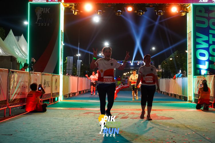 Race photo from PIK NITE RUN 2025