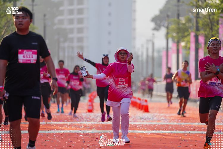 Race photo from Smartfren Run 2025 