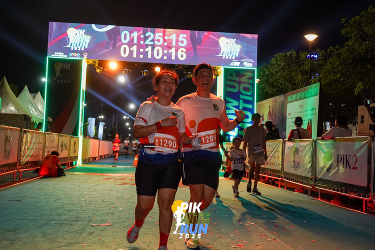 Race photo from PIK NITE RUN 2025