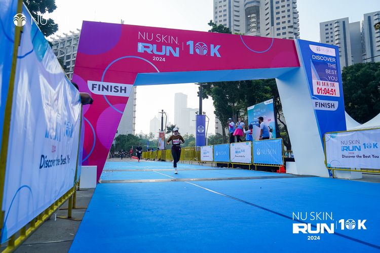 Race photo from Nu Skin Run 10K
