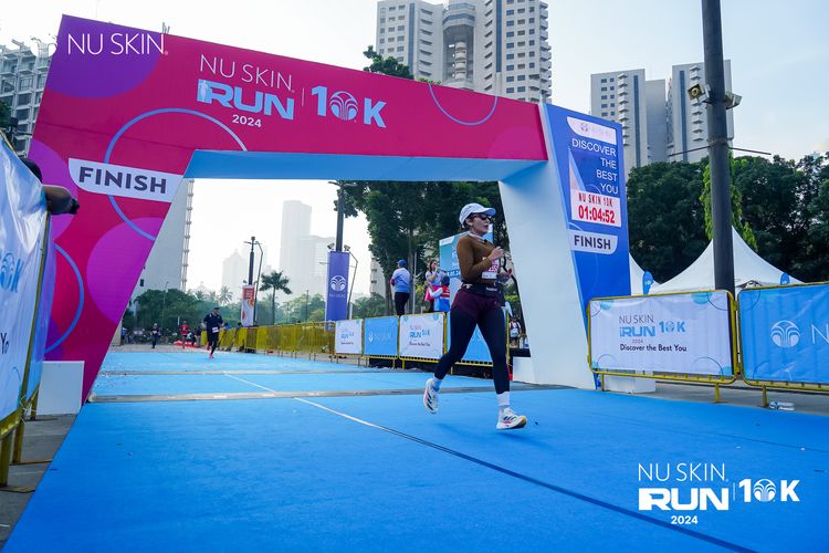 Race photo from Nu Skin Run 10K
