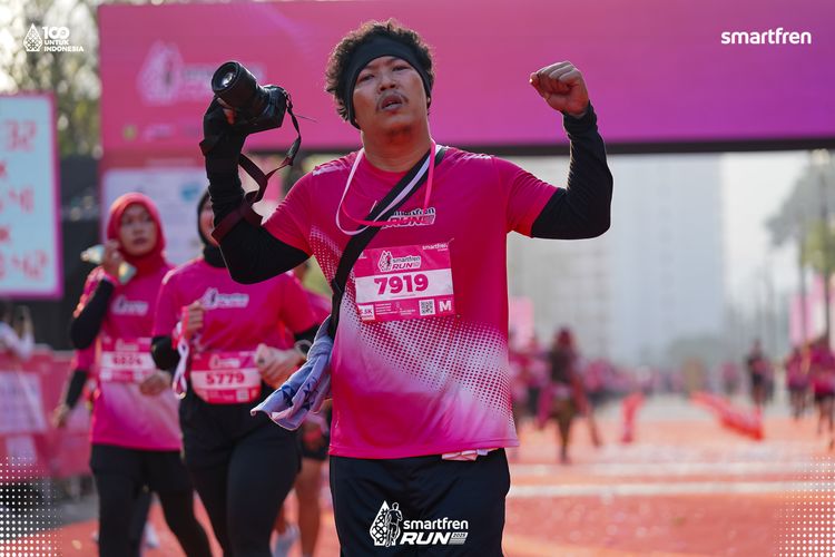 Race photo from Smartfren Run 2025 