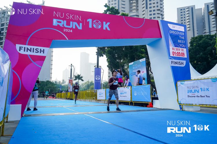 Race photo from Nu Skin Run 10K