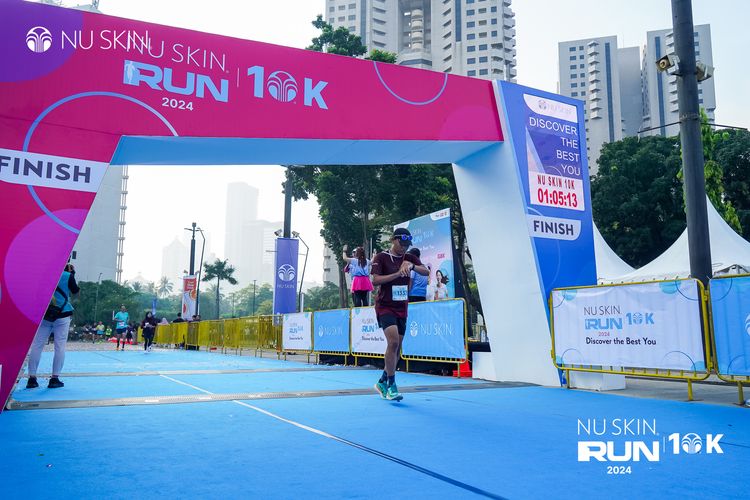Race photo from Nu Skin Run 10K