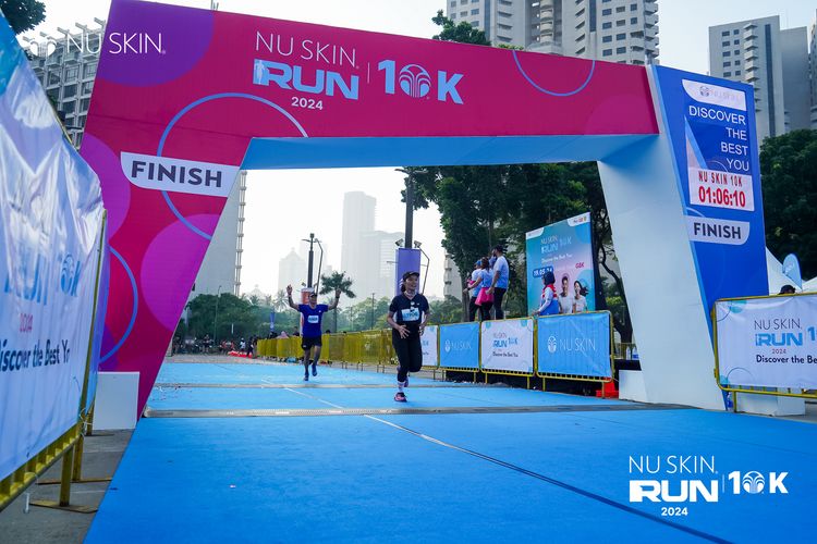 Race photo from Nu Skin Run 10K