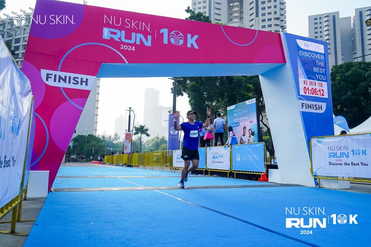 Race photo from Nu Skin Run 10K