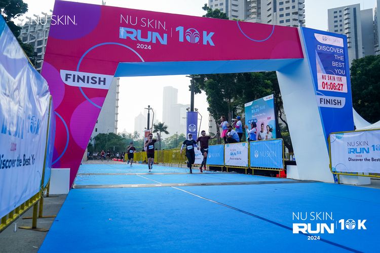 Race photo from Nu Skin Run 10K