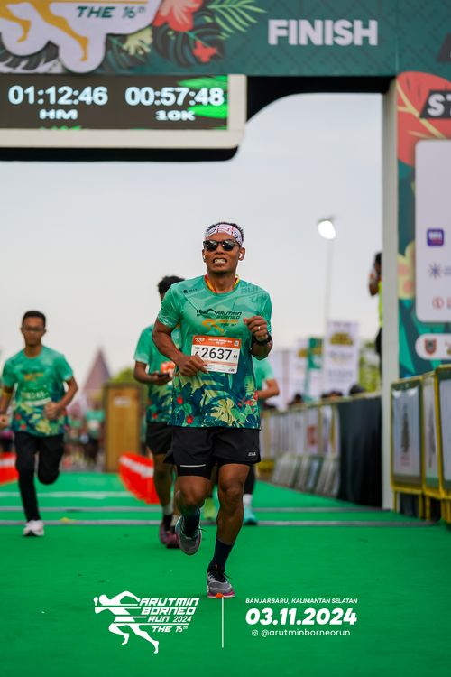 Race photo from Arutmin Borneo Run 2024