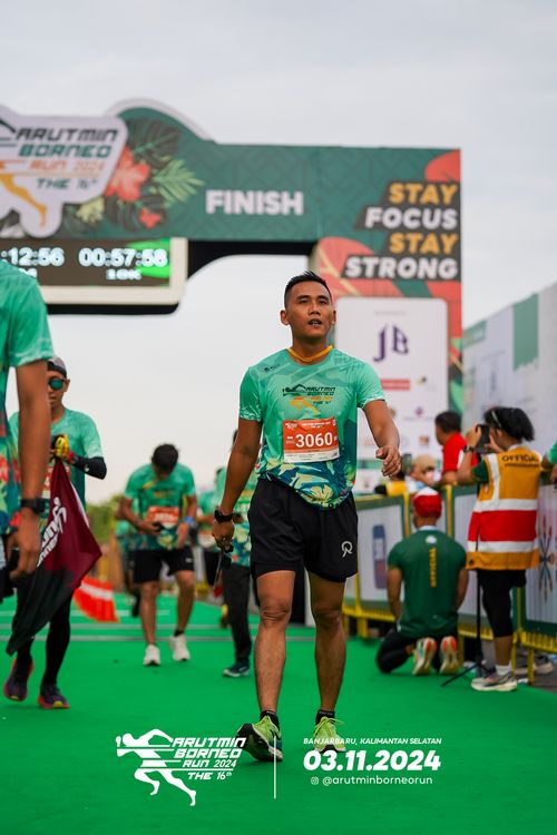 Race photo from Arutmin Borneo Run 2024