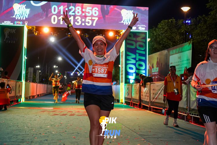 Race photo from PIK NITE RUN 2025