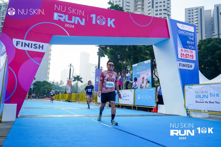 Race photo from Nu Skin Run 10K