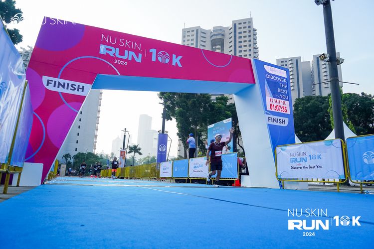 Race photo from Nu Skin Run 10K