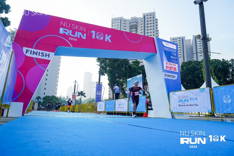 Race photo from Nu Skin Run 10K