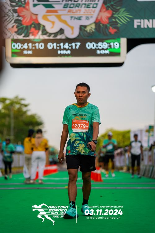 Race photo from Arutmin Borneo Run 2024