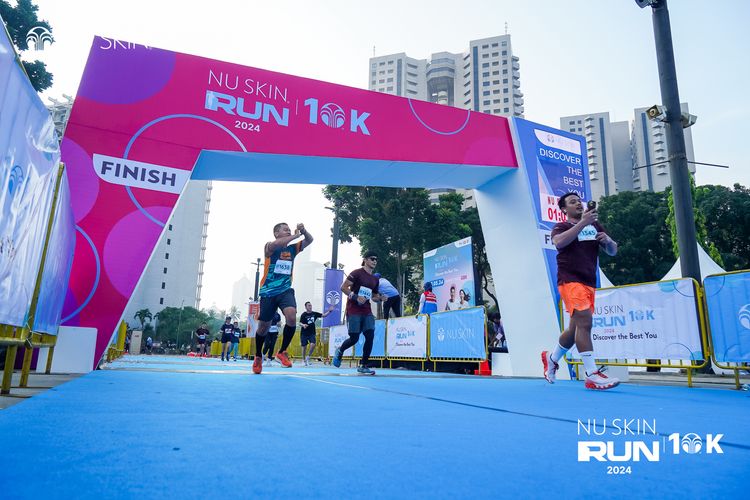 Race photo from Nu Skin Run 10K