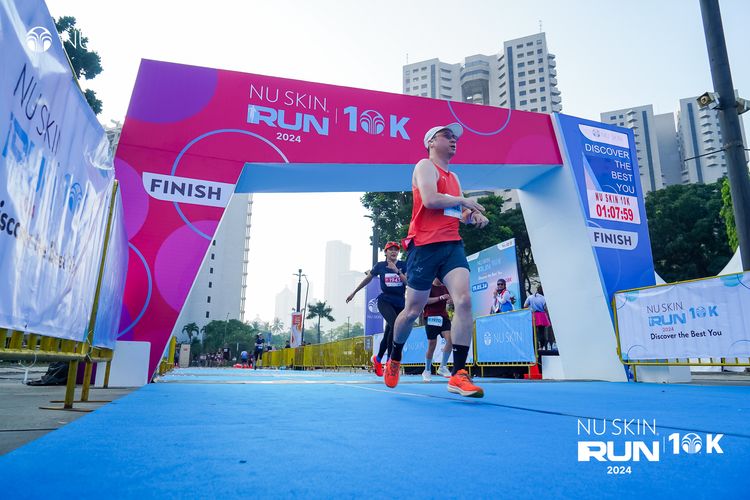 Race photo from Nu Skin Run 10K