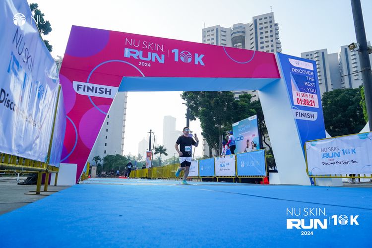 Race photo from Nu Skin Run 10K