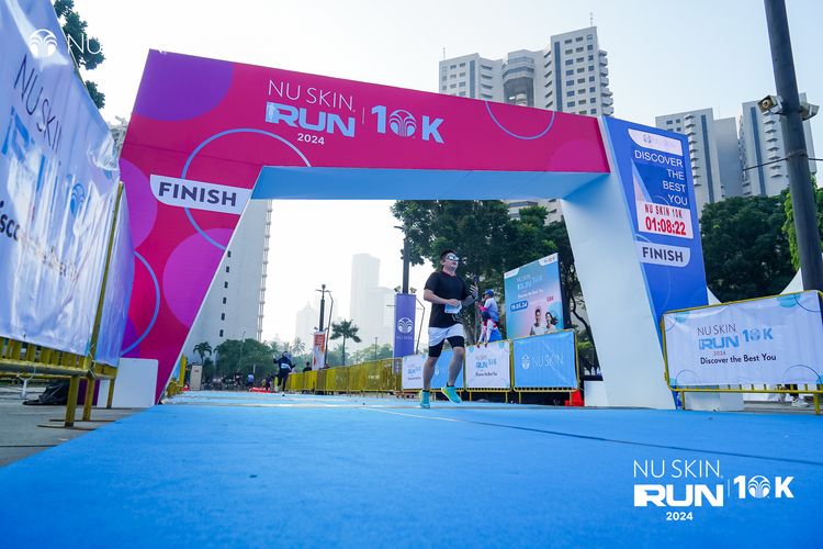 Race photo from Nu Skin Run 10K