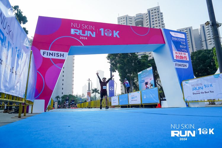 Race photo from Nu Skin Run 10K