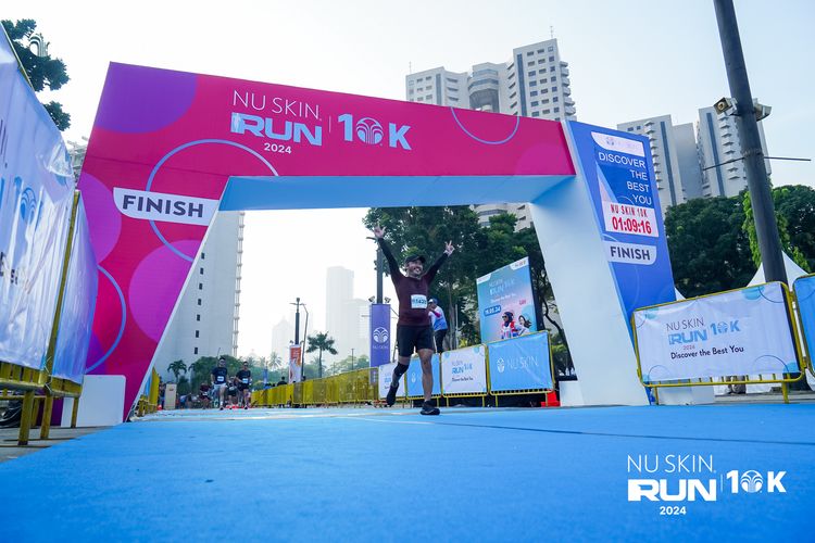 Race photo from Nu Skin Run 10K