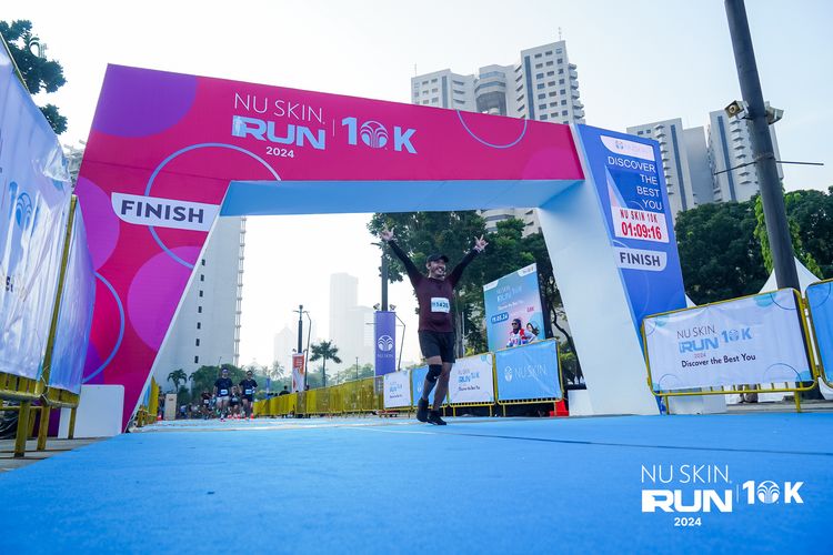 Race photo from Nu Skin Run 10K