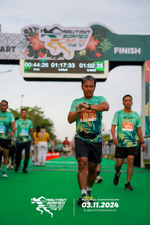 Race photo from Arutmin Borneo Run 2024