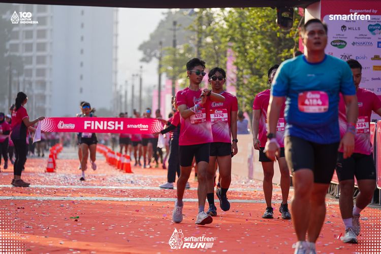Race photo from Smartfren Run 2025 