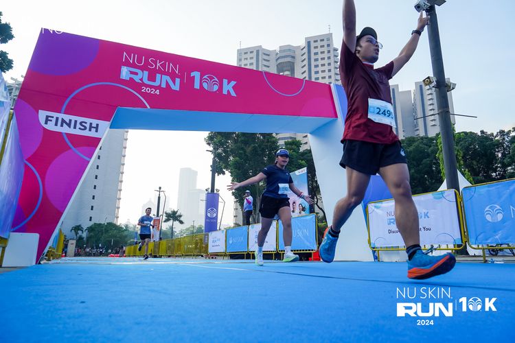 Race photo from Nu Skin Run 10K