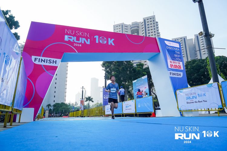 Race photo from Nu Skin Run 10K