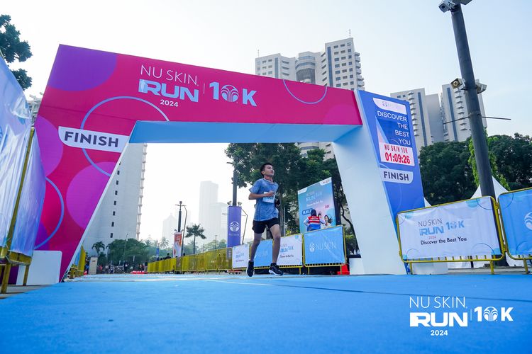 Race photo from Nu Skin Run 10K