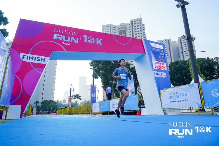 Race photo from Nu Skin Run 10K