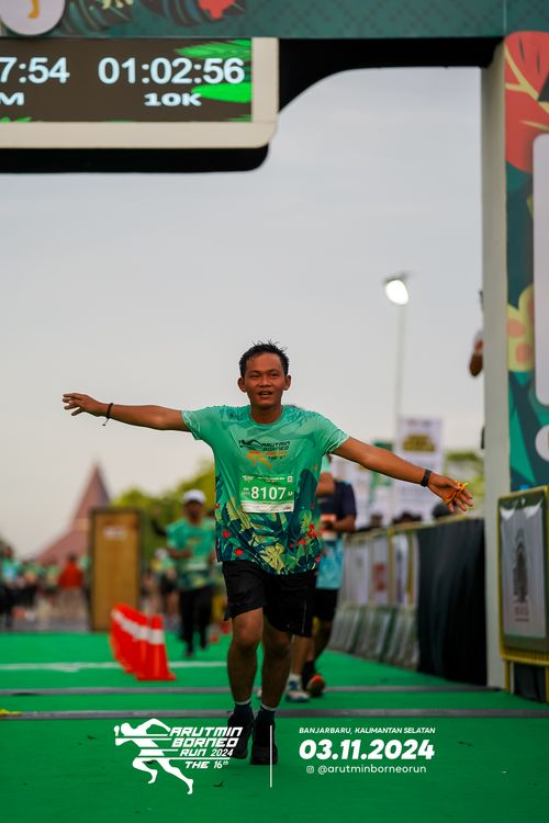 Race photo from Arutmin Borneo Run 2024