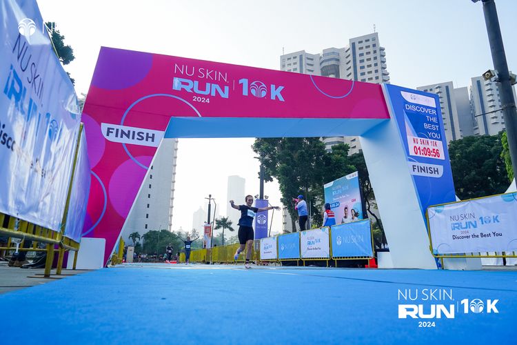 Race photo from Nu Skin Run 10K