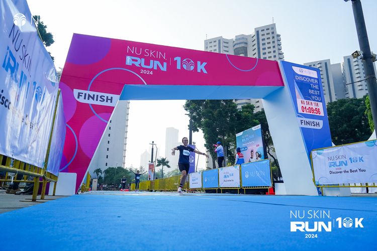 Race photo from Nu Skin Run 10K