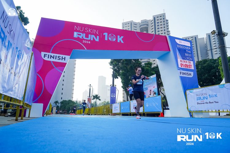 Race photo from Nu Skin Run 10K