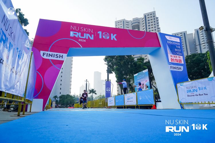 Race photo from Nu Skin Run 10K