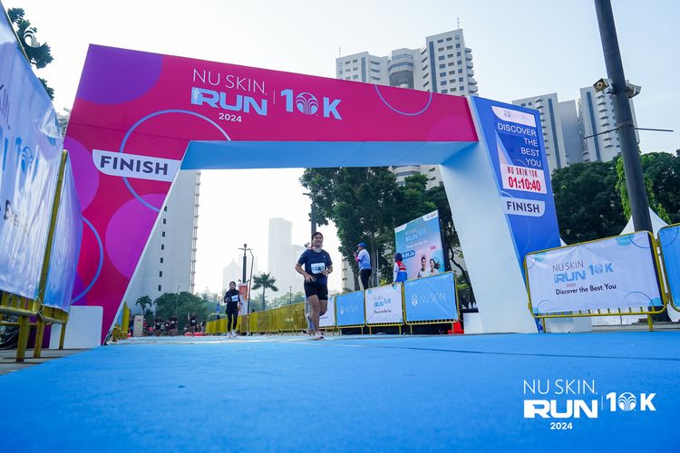 Race photo from Nu Skin Run 10K